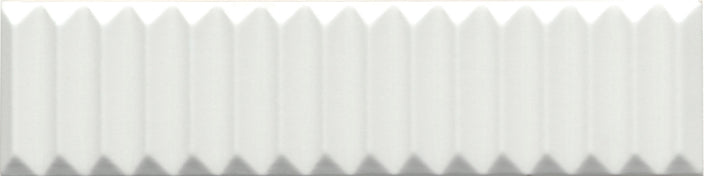 Emser Triveni 2" X 8" Matte Blade Geyser